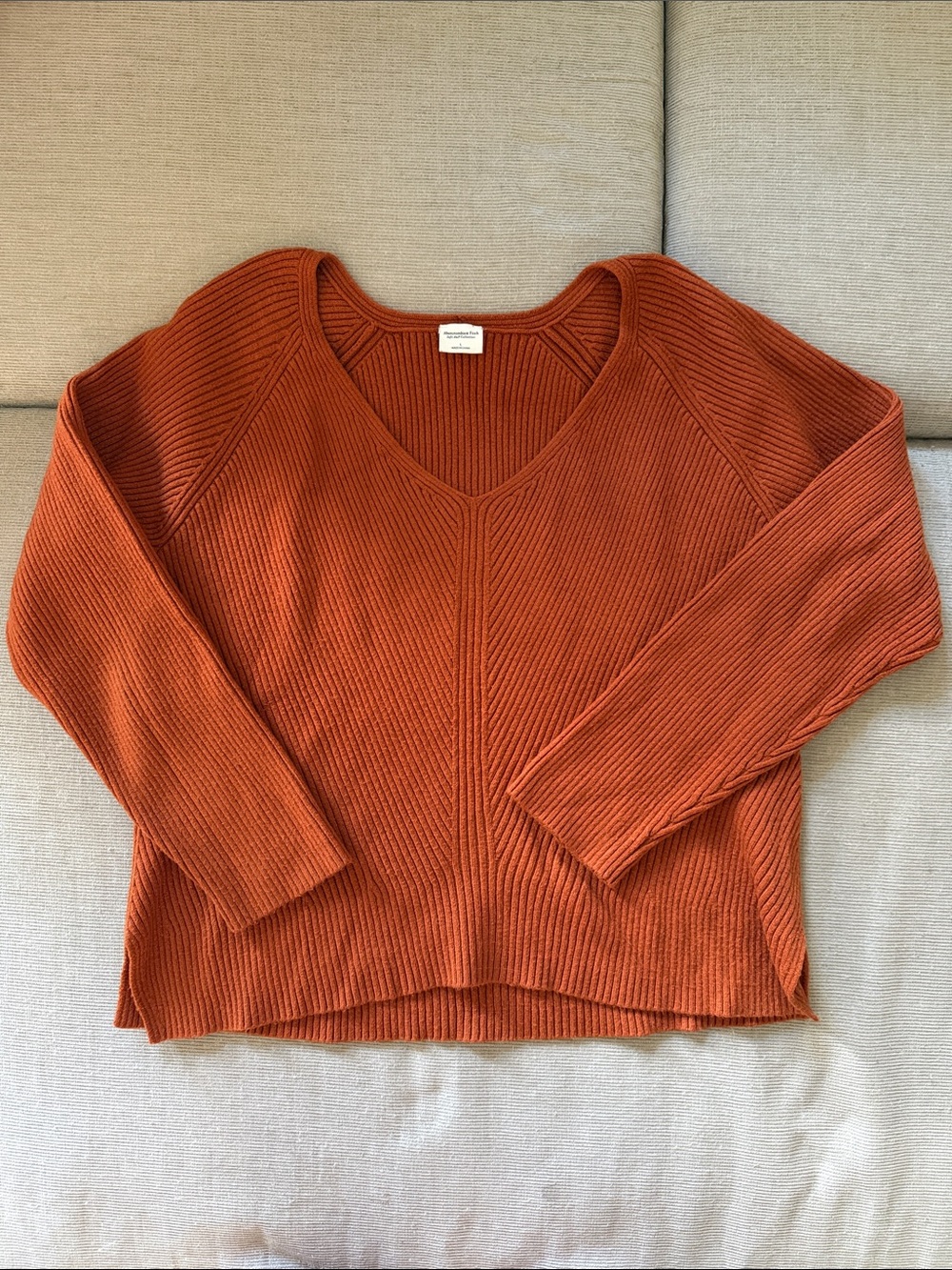 Abercrombie & Fitch Rust-Orange V-Neck Ribbed Sweater